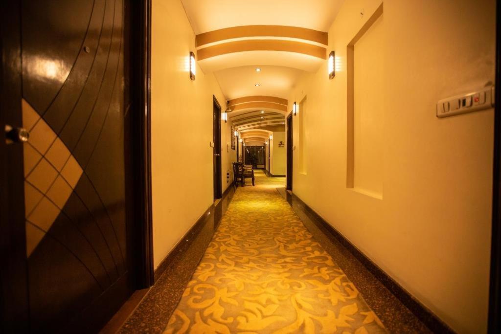 Milestone 251 Hotel Jaipur