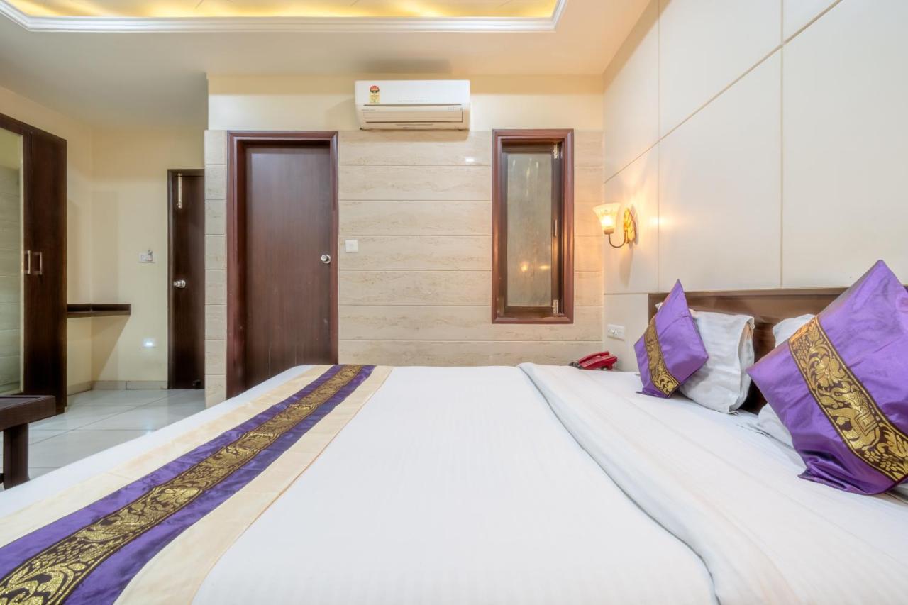 Sunday Hotel 3*