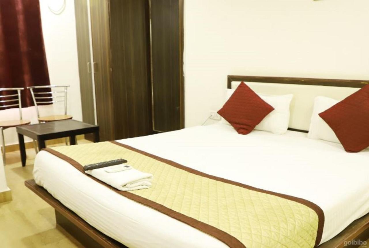 Trivana Hotel 3*