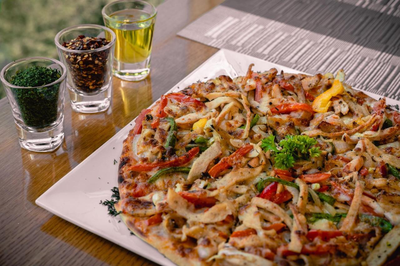 Oyo 64464 Gulmohar 3* Jaipur