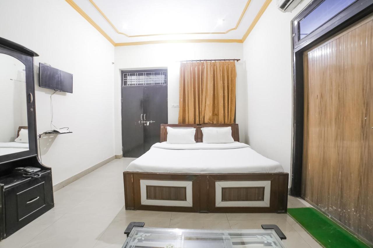 Spot On 38085 Amer Palace 3* Jaipur