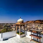 Fabhotel Amer Heritage Resort