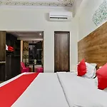 Hotel Arco Palace