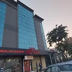 Hotel Chetram