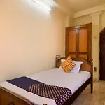 Oyo 23499 Hotel Sky Inn