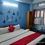 Aapnni Hotel