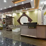 Oyo 23085 Baba Hotel