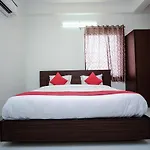 Collection O O 17241 Hotel Mayra