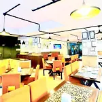 Treebo Trend Woodsvilla Suites