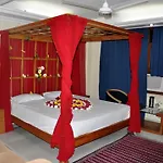 Hotel Aashish