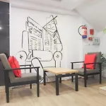 Townhouse 821 Hotel Pinkcity Prime