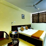 Hotel Ananta Inn