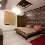 Luxaura 3Bhk Pvt Loft
