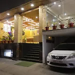 Hotel Raas Palace