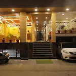 Hotel Raas Palace