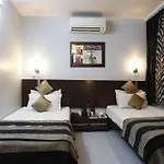 Acacia Inn