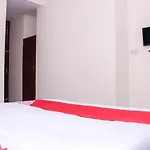 Oyo Srk Hotel & Resort