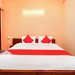 Oyo Hotel Apoorva Deluxe