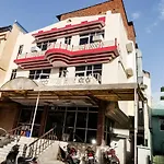 Oyo Hotel Apoorva Deluxe