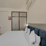 Hotel R K Palace