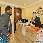 Hotel O Khasa Residency