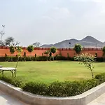 Oyo Srk Hotel & Resort