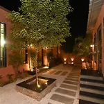 Hotel Navtara