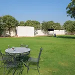 Stayvista\'S The Cosy Countryside - Villa With Lawn & Indoor-Outdoor Games In Jaipur