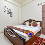 Fabhotel Moon Light Palace