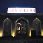Hotel Dev Villas