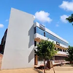 Oyo Flagship Hotel Rajshree
