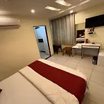Hotel Rashika Palace