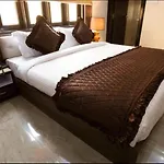 Hotel Mahadev Villa