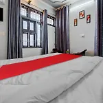 Oyo Flagship 81130 Vanya Guest House
