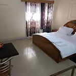 Hotel Purohit