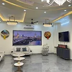 Aura Villa