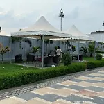 The Carnation Hotel & Resort