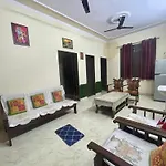 Zenroofs -A 5 Bhk Homestay In City Centre