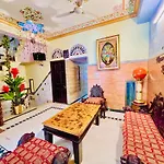 Hotel Moon Light Palace