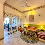 Dyore House By Bharat Mahal Palace