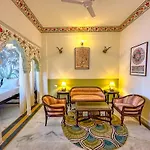 Dyore House By Bharat Mahal Palace