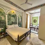 Dyore House By Bharat Mahal Palace