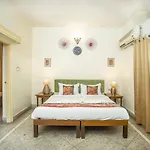 Hotel Pink Palace