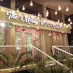 Spacious Homestay In Heart Of The City