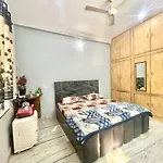 Zenroofs -A 5 Bhk Homestay In City Centre