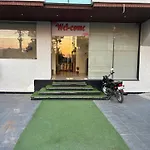 Hotel Karma Inn