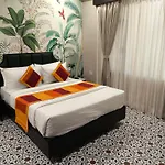 Hotel Raghuraj Palace