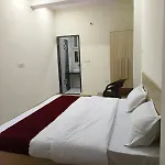 R G Residency Paying Guest House