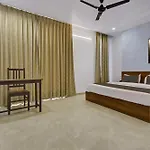 Collection O Salasar Inn