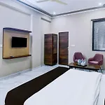 Hotel O Lavish Palace
